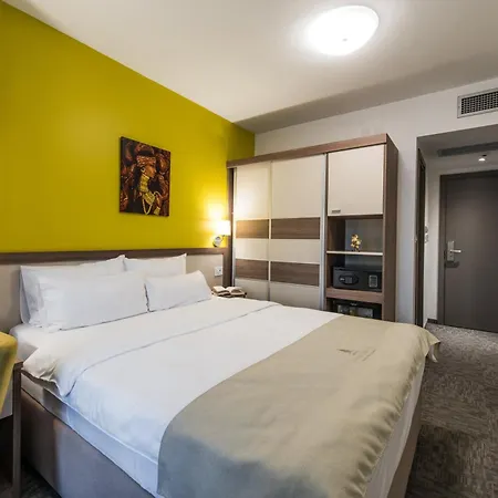 Fontana 4*