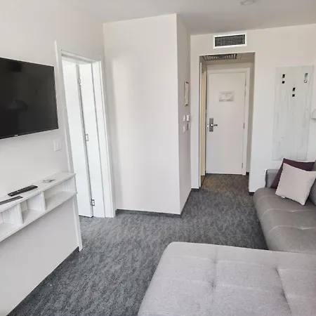 Fontana Hotell