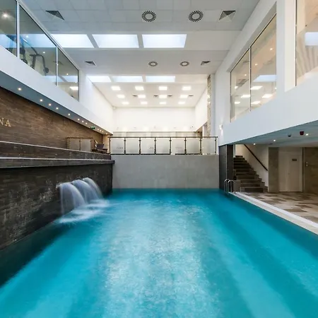 Fontana Hotel 4*