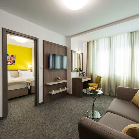 Fontana Hotel 4*
